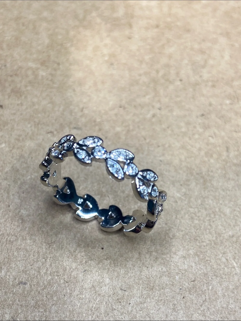 Sterling Silver Leaf Halo Band with Cubic Zirconias - Size 8